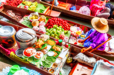 Bangkok Floating Market Jigsaw Puzzle