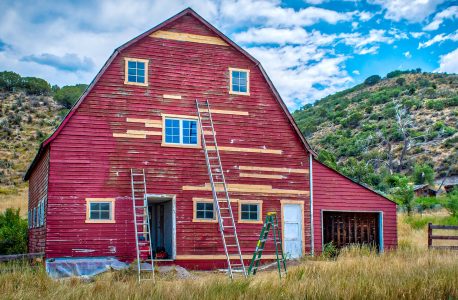 Barn Repair Jigsaw Puzzle