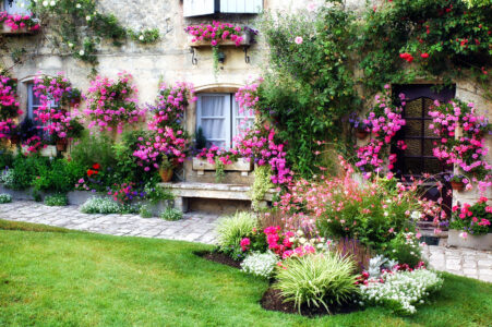 Blaye Garden Jigsaw Puzzle