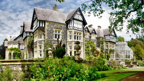 Bodnant Hall Jigsaw Puzzle