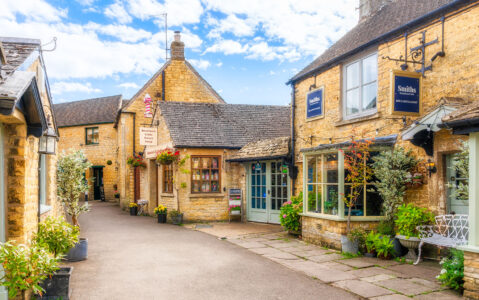 Bourton Shops Jigsaw Puzzle