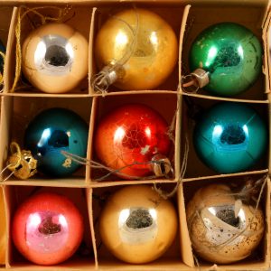 Box of Ornaments Jigsaw Puzzle