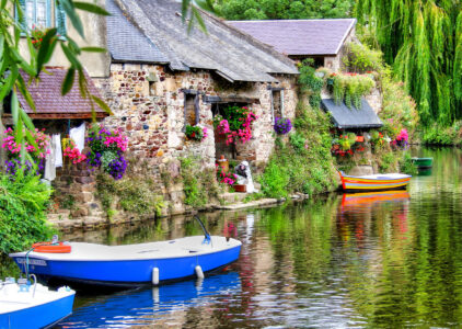 Bretagne Riverside Cottages Jigsaw Puzzle