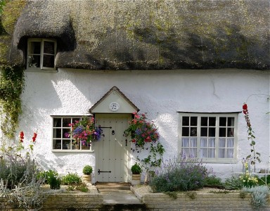 Bretforton Cottage Jigsaw Puzzle