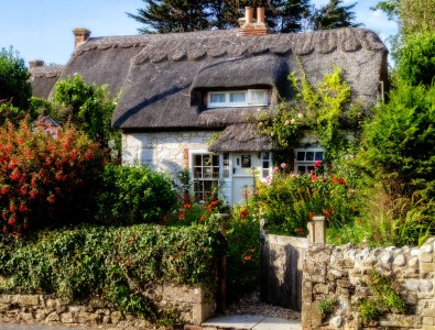 Brighstone Cottage Jigsaw Puzzle