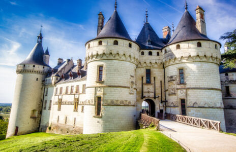 Castle Entrance Jigsaw Puzzle