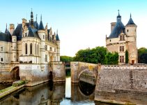 Chenonceau Entrance