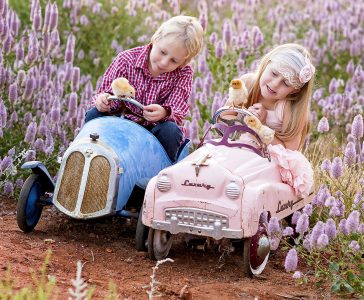 Children and Chicks Jigsaw Puzzle