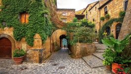 Civita di Bagnoregio Streets