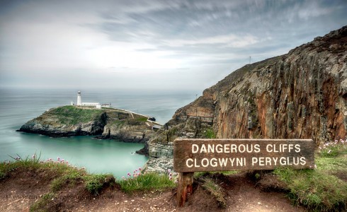 Dangerous Cliffs Jigsaw Puzzle