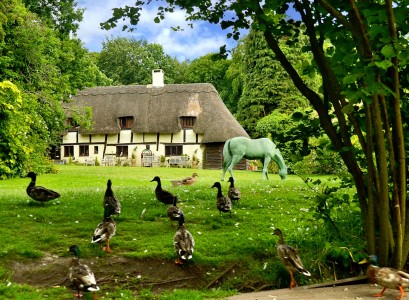 Dogmersfield Cottage Jigsaw Puzzle