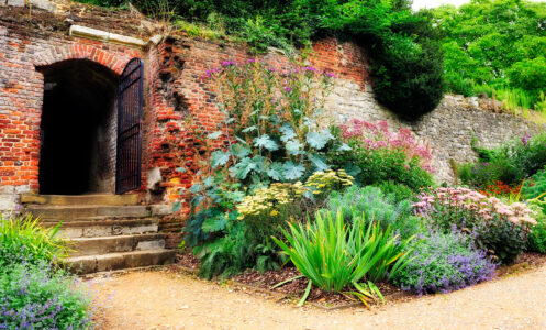 Eltham Garden Jigsaw Puzzle