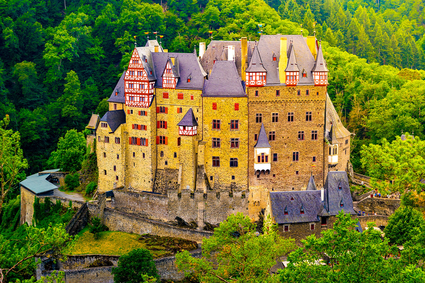 Eltz Castle Forest Jigsaw Puzzle