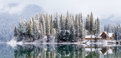 Emerald Lake Lodge Jigsaw Puzzle