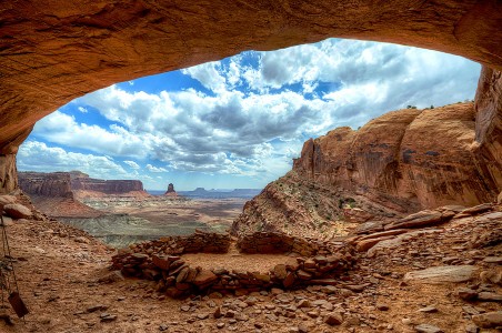 False Kiva Jigsaw Puzzle