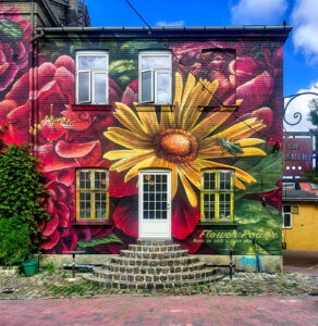 Flower Power Mural Jigsaw Puzzle Flower Power Mural Jigsaw Puzzle