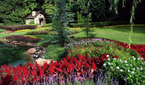 Garden and Cottage Jigsaw Puzzle