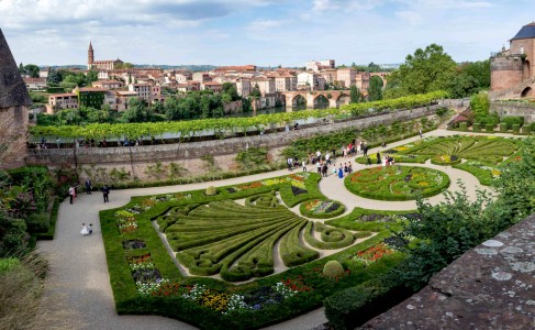 Gardens of Albi Jigsaw Puzzle