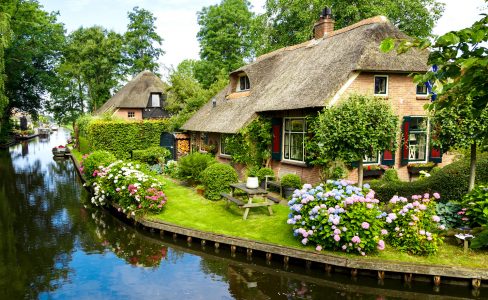 Giethoorn Village Jigsaw Puzzle