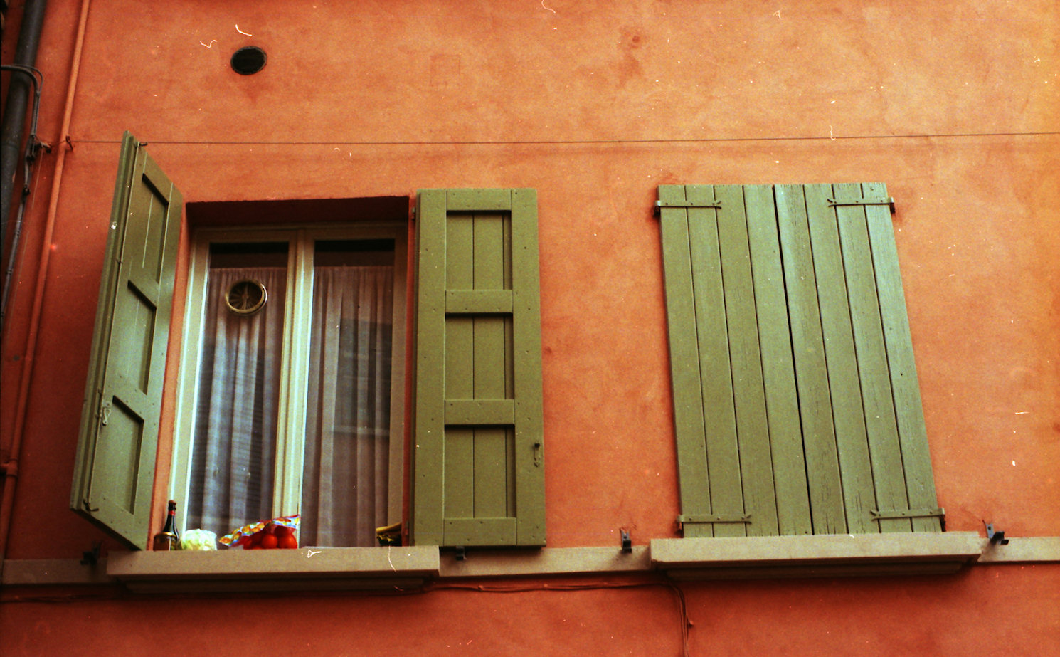 Green Shutters Jigsaw Puzzle