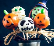 Halloween Cake Pops