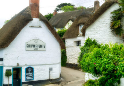 Helford Pub Jigsaw Puzzle