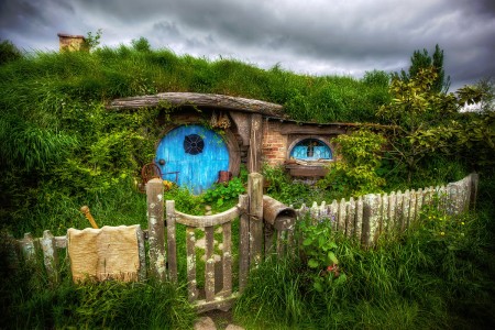 Hobbit Hole Jigsaw Puzzle