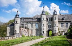 Houtain-le-Val Castle