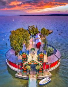 Hungarian Lakeside Retreat Jigsaw Puzzle Hungarian Lakeside Retreat Jigsaw Puzzle