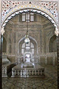 Inside the Taj Mahal Jigsaw Puzzle