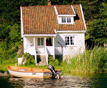 Island Cottage Jigsaw Puzzle