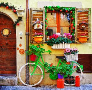 Italian Shop Jigsaw Puzzle