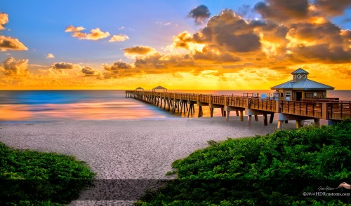 Juno Beach Pier Jigsaw Puzzle