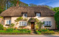 Large Cottage Jigsaw Puzzle