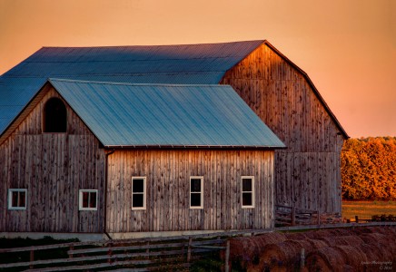 Little Britain Barns Jigsaw Puzzle