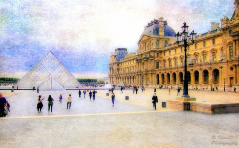 The Louvre Jigsaw Puzzle