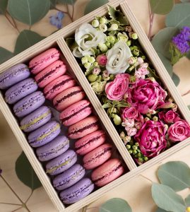 Macarons and Flowers Jigsaw Puzzle