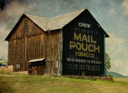 Mail Pouch Barn Jigsaw Puzzle
