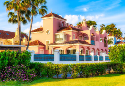 Marbella Villa Jigsaw Puzzle