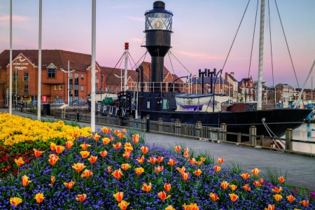 Marina Flowers Jigsaw Puzzle