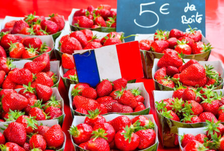 Market Strawberries Jigsaw Puzzle