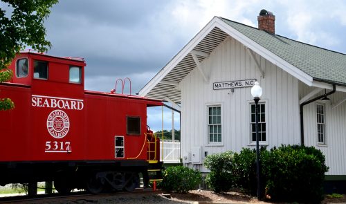 Matthews Train Depot Jigsaw Puzzle