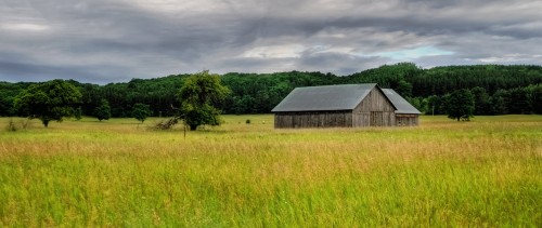 Michigan Barn Jigsaw Puzzle