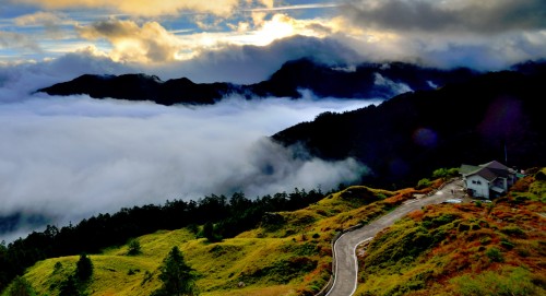 Misty Peaks Jigsaw Puzzle