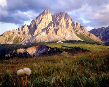 Montagna Totemica Jigsaw Puzzle