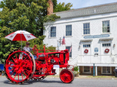 Montgomery Tractor Jigsaw Puzzle