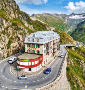 Mountain Hotel Jigsaw Puzzle