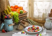 Oatmeal and Fruit