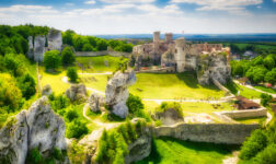 Ogrodzieniec Castle Grounds