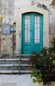 Old Green Door Jigsaw Puzzle